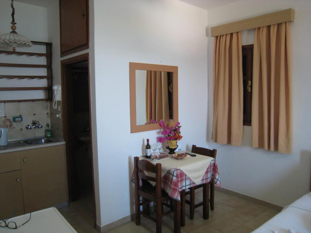 Eleftheria Lindian I Apartment