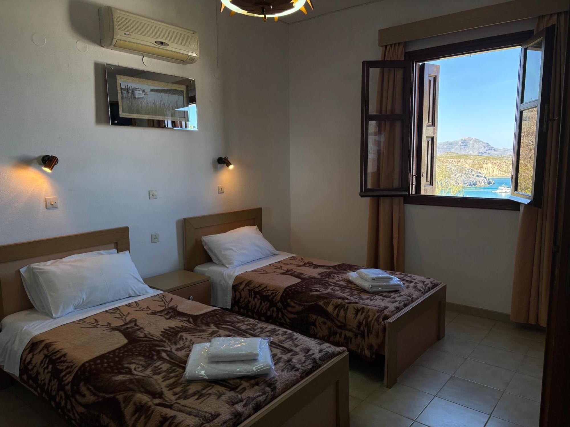 Eleftheria Lindian I Apartment