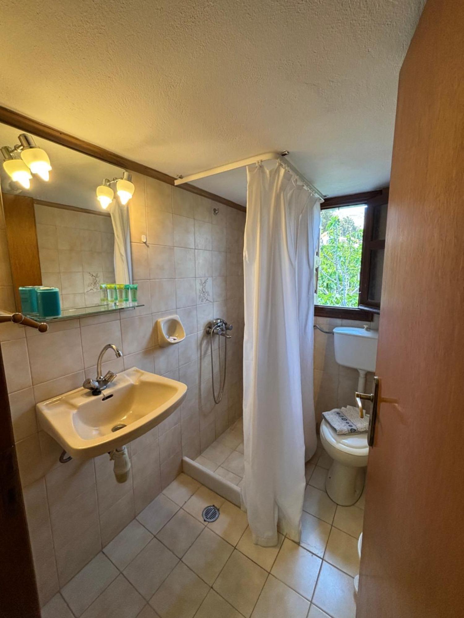 Apartment Eleftheria Lindian I *